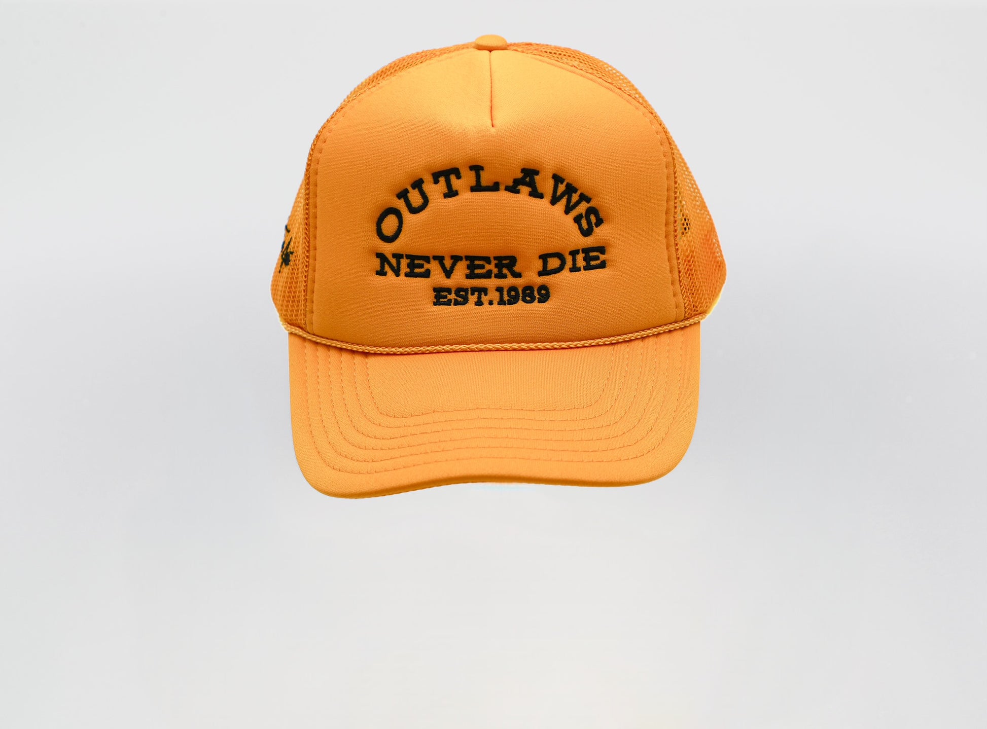 OUTLAWS NEVER DIE Trucker Gold